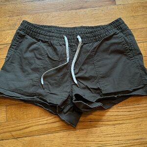 Vuori Vintage Ripstop Short